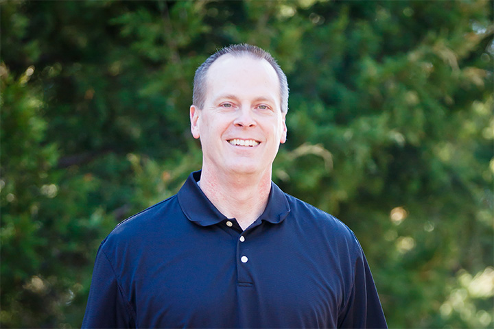 Senior Pastor Marc Farnell